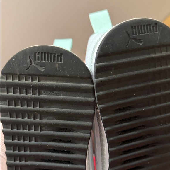 PUMA Women's White and Mint Sneakers - Picture 10 of 10